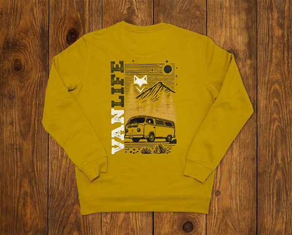 Sweat vanlife à manches longues présenté à plat, lifestyle écoresponsable