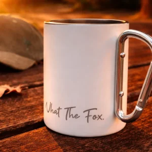 Tasse en inox recyclé en condition road trip van life de couleur blanche avec logo what the fox poignée mousqueton