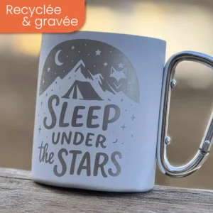 tasse van life sur planche en bois avec attache mousqueton idéal pour les rando en montagne