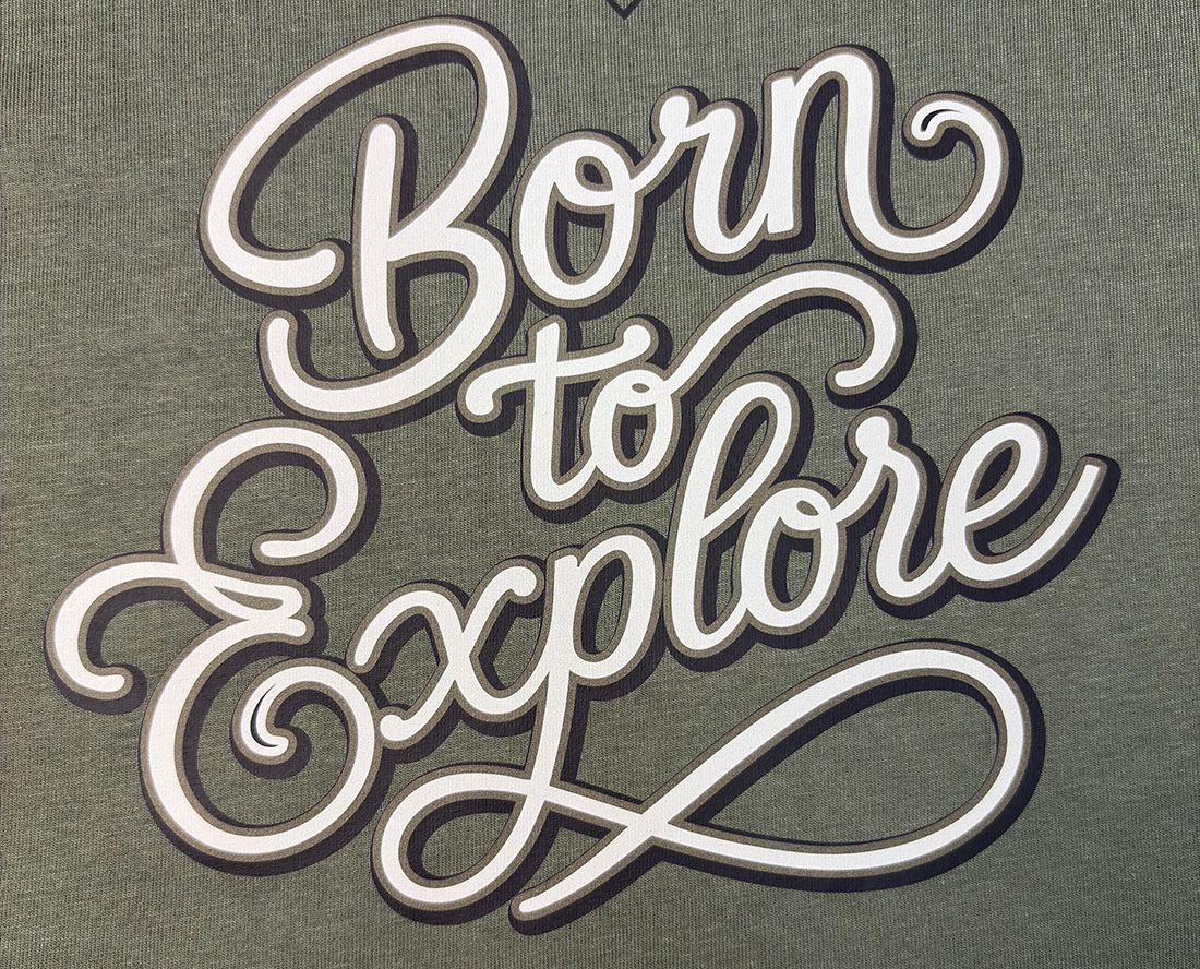 gros plan sur le visuel estrella en verdure nomade avec le visuel "Born to explore"