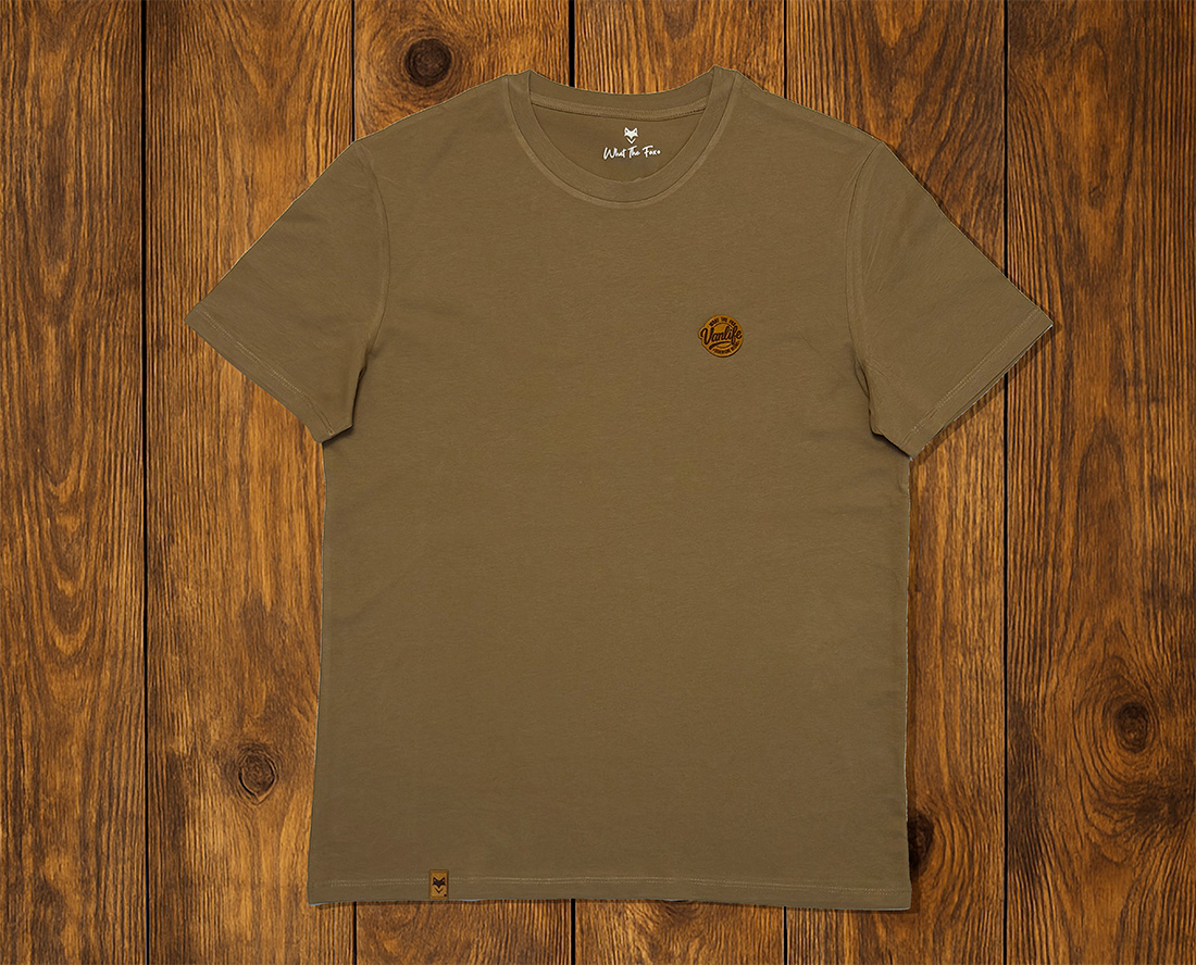 T-shirt marron présenté à plat, basique outdoor responsable
