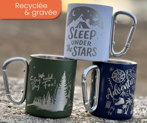 Assortiment des nos mugs gravés avec mousqueton pour les aventuriers de la nature