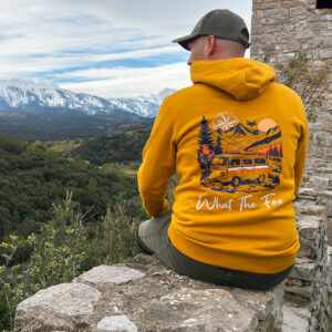 Sweat à capuche écoresponsable vanlife en pleine nature