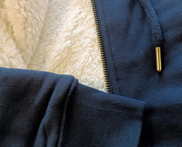 Zoom sur matière doublure sherpa