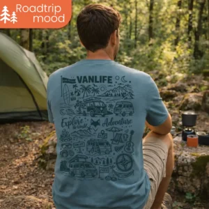 t-shirt van life outdoor en coton bio porter par un homme avec citation et motif sur la van life dans le dos