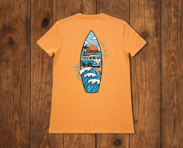 photo studio du t-shirt en coton bio vanlife - esprit été surf - abricot