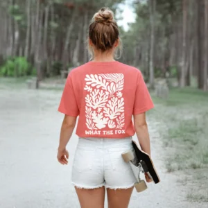 T-shirt écoresponsable couleur corail avec illustration végétale